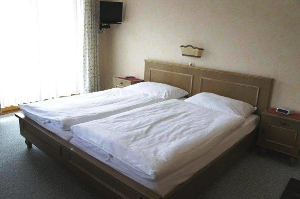 Privatzimmer Eva Leitgeb Bed & Breakfast Faistenau Exterior photo